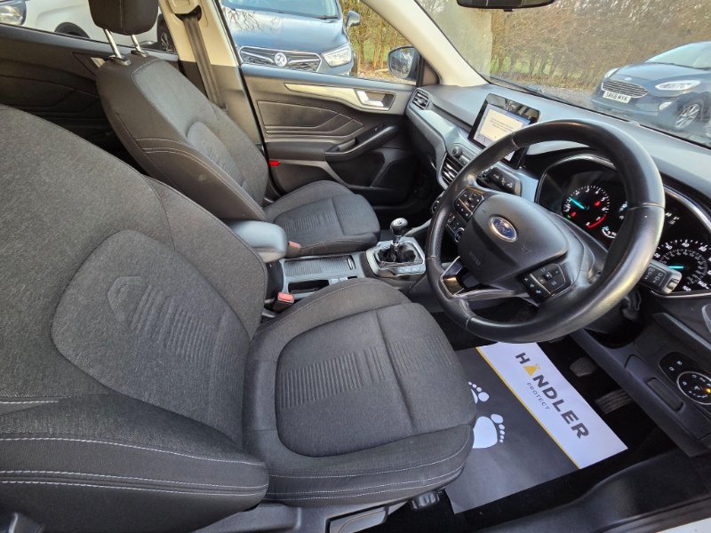 FORD FOCUS 1.0T ECOBOOST ACTIVE EURO 6 S S 5DR 6,350 38 FORD FOCUS...