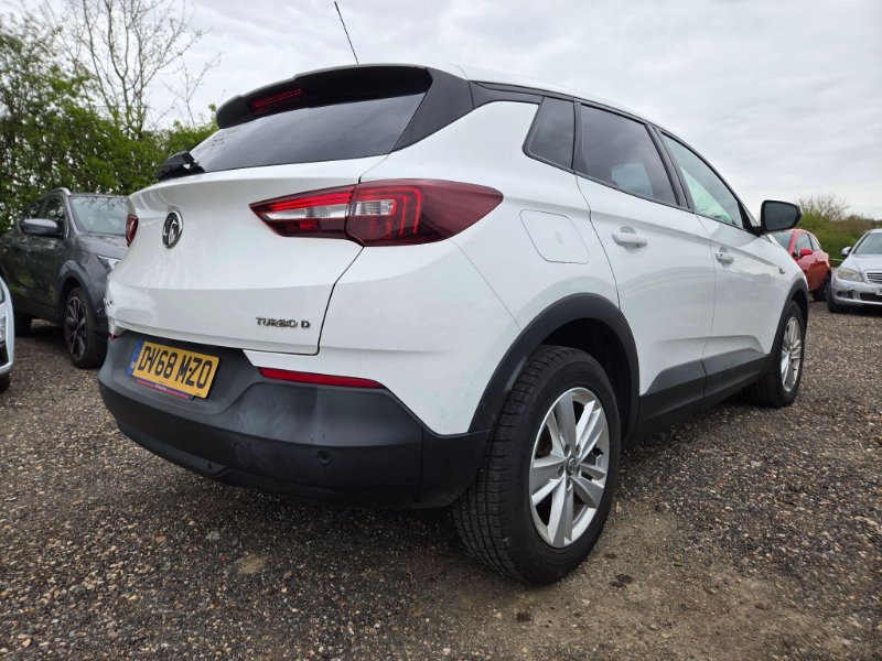 VAUXHALL GRANDLAND X 1.5 TURBO D BLUEINJECTION SE EURO 6 S S 5DR 5,900 31...